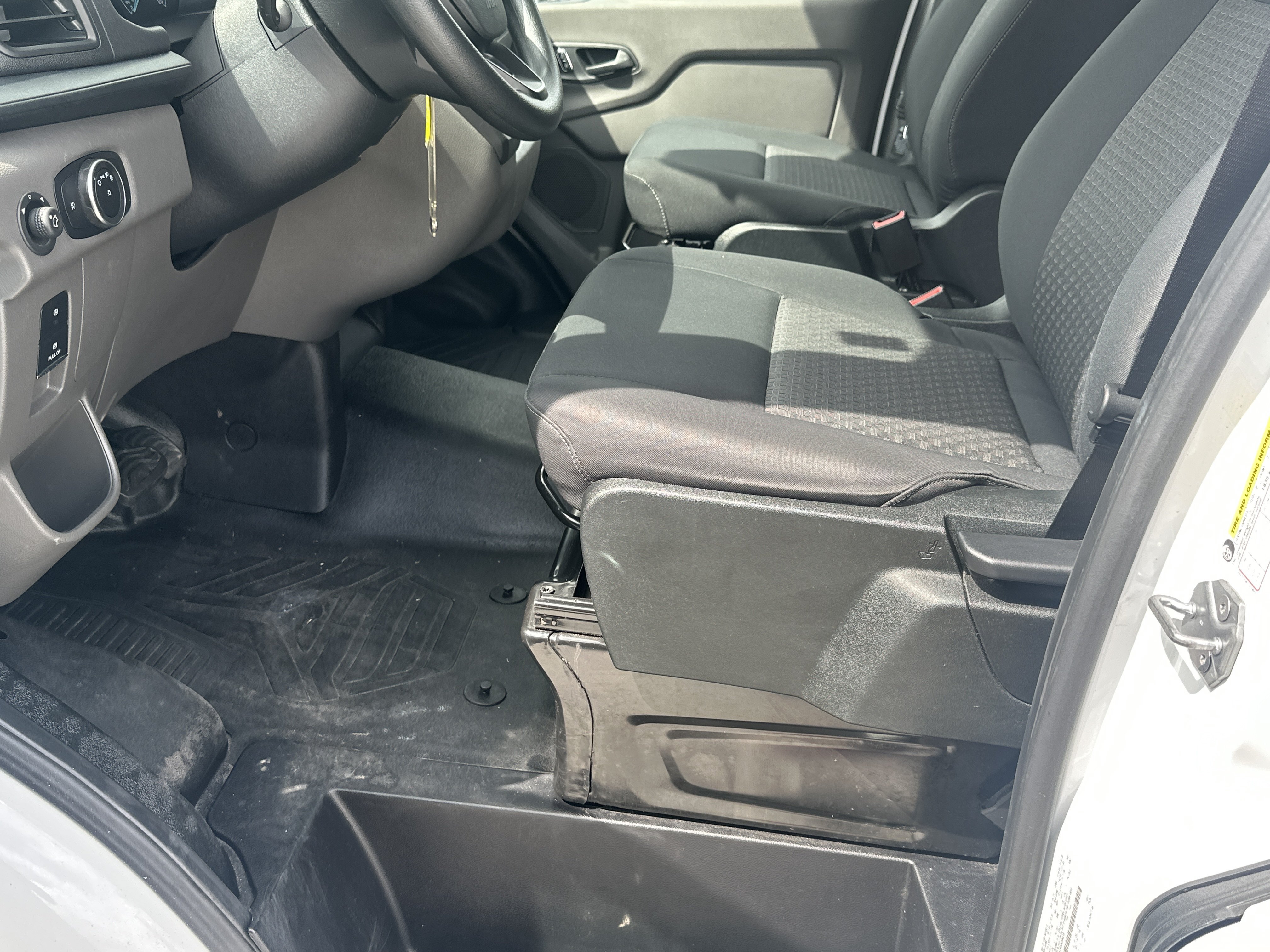 Used 2025 Ford Transit 250 Low Roof w/ Exterior Upgrade Package RWD image 9