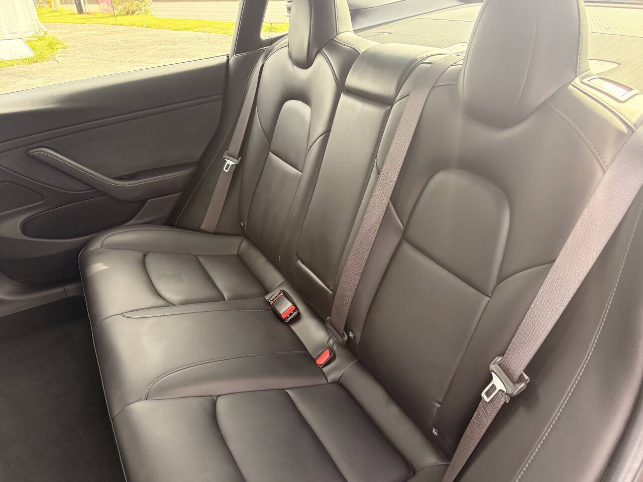 Used 2018 Tesla Model 3 Long Range AWD/4WD image 22