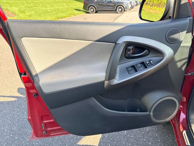 Used 2012 Toyota RAV4 4WD w/ Value Pkg image 19