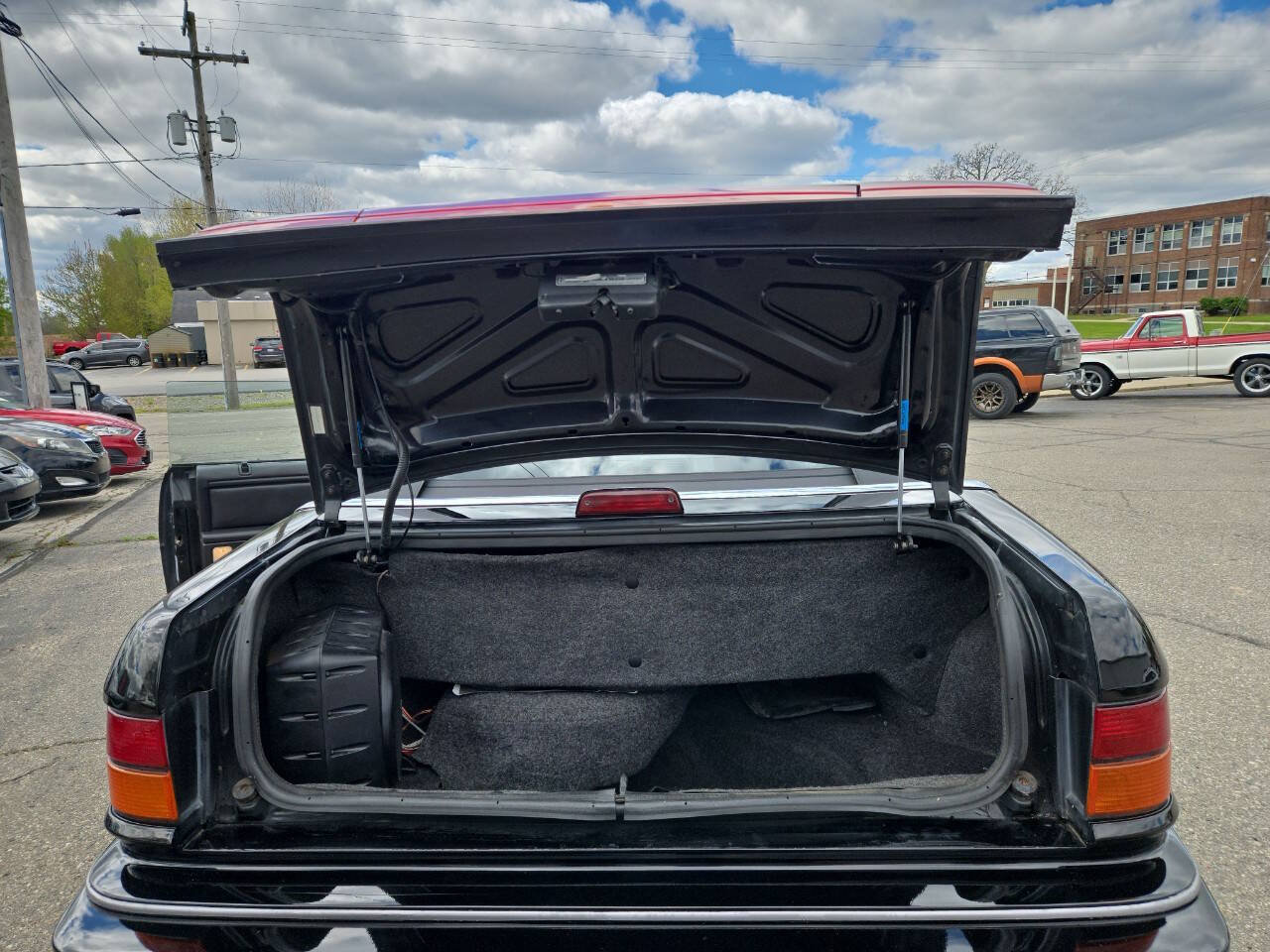 Used 1992 Chrysler LeBaron Convertible FWD image 25