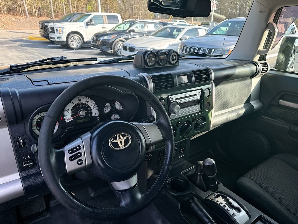 Used 2010 Toyota FJ Cruiser 4WD image 10