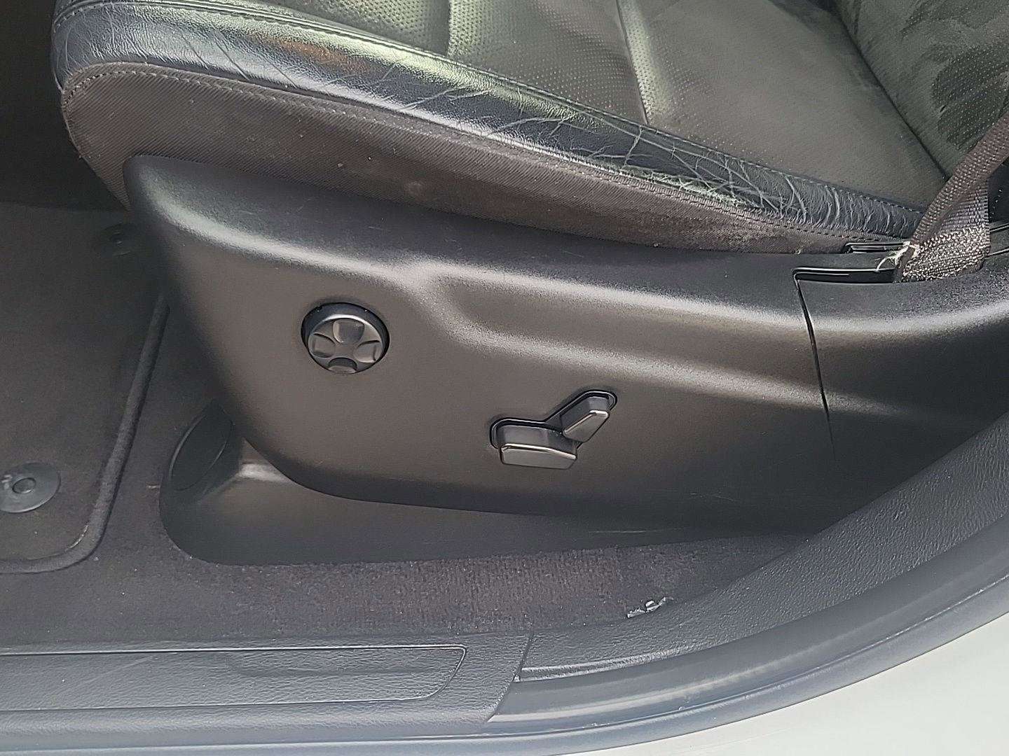 Used 2022 Jeep Grand Cherokee Laredo X image 10