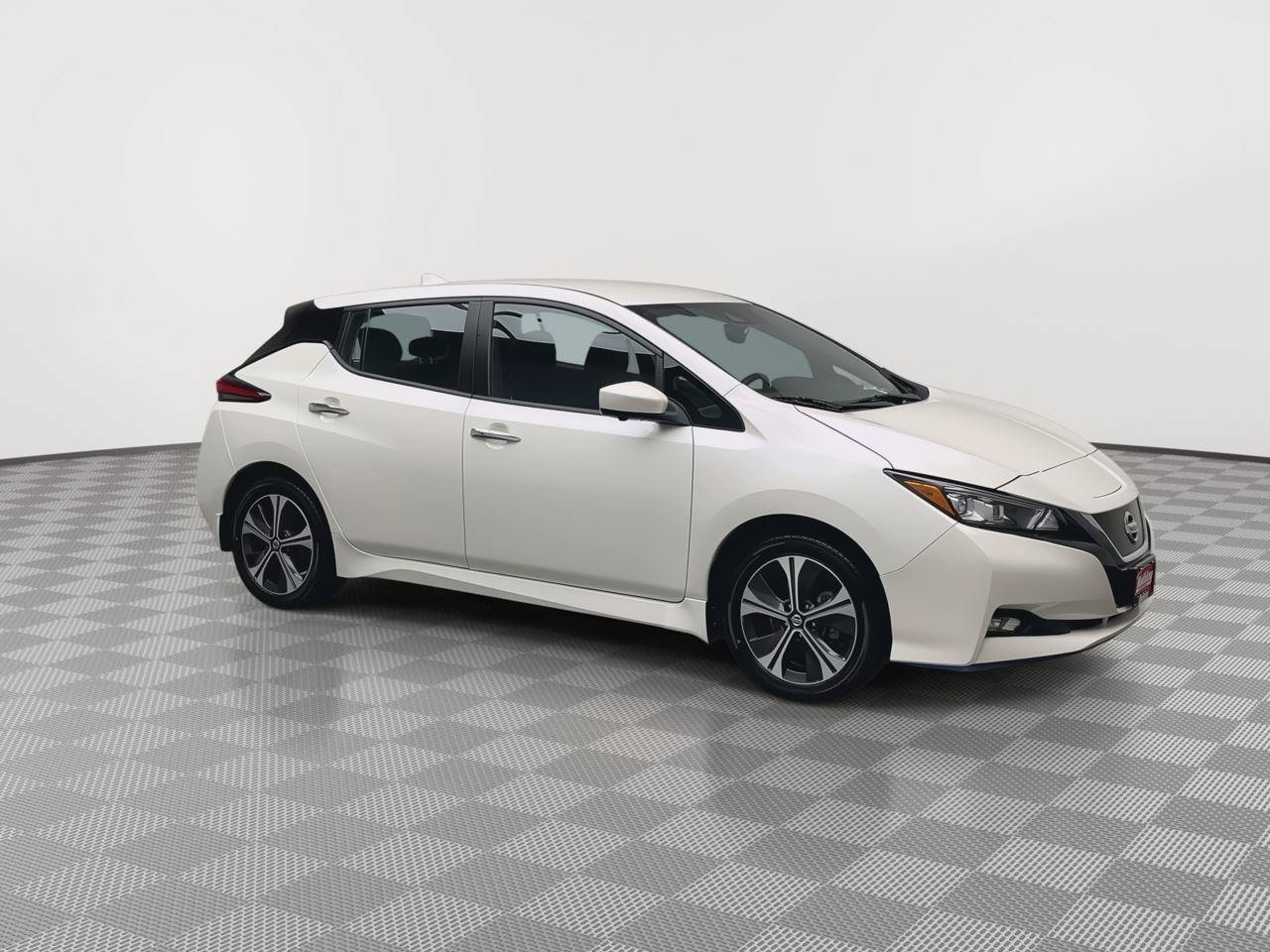 Used 2022 Nissan Leaf SV Plus FWD image 38