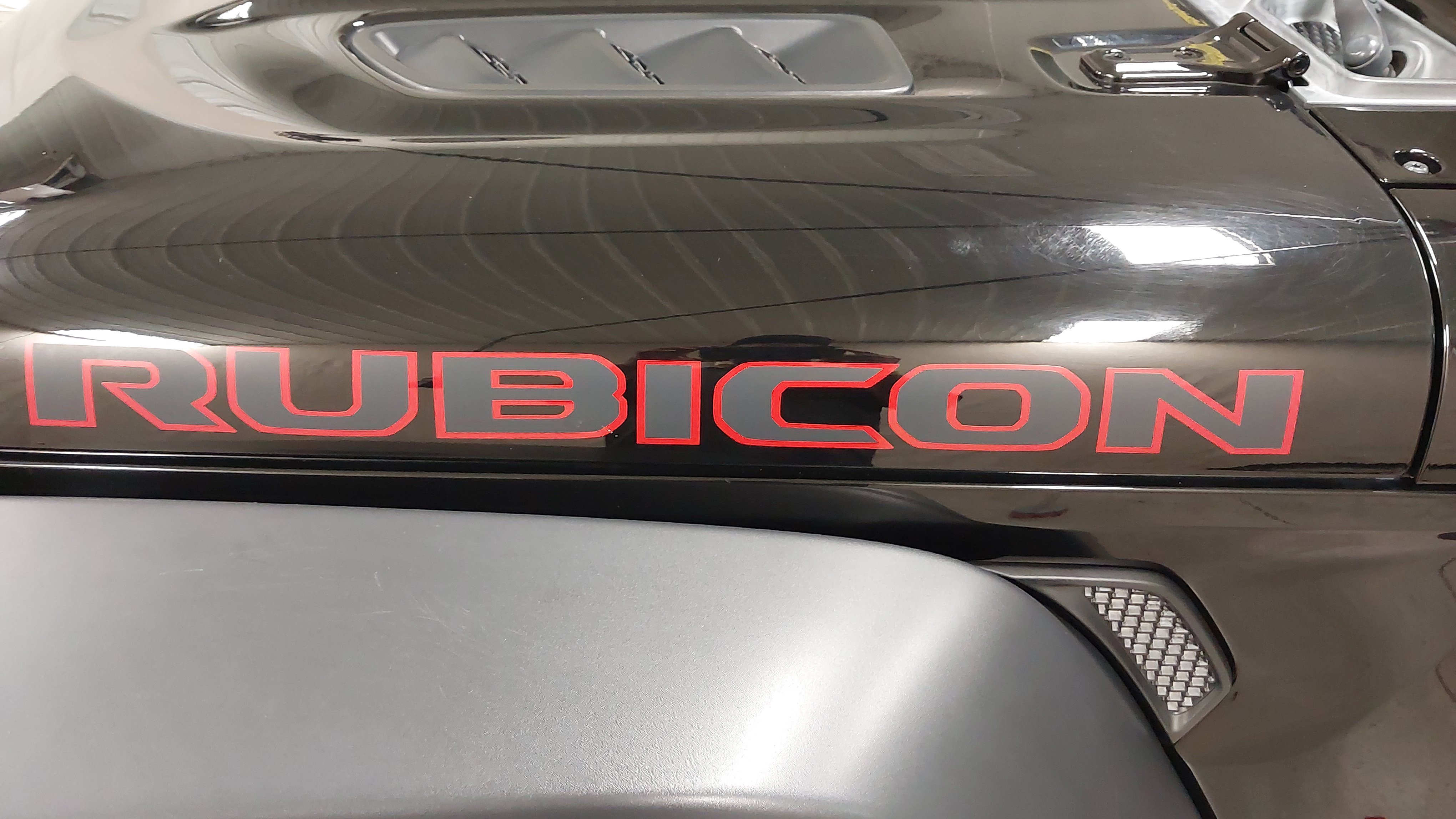 Used 2018 Jeep Wrangler Unlimited Rubicon w/ Dual Top Group AWD/4WD image 33