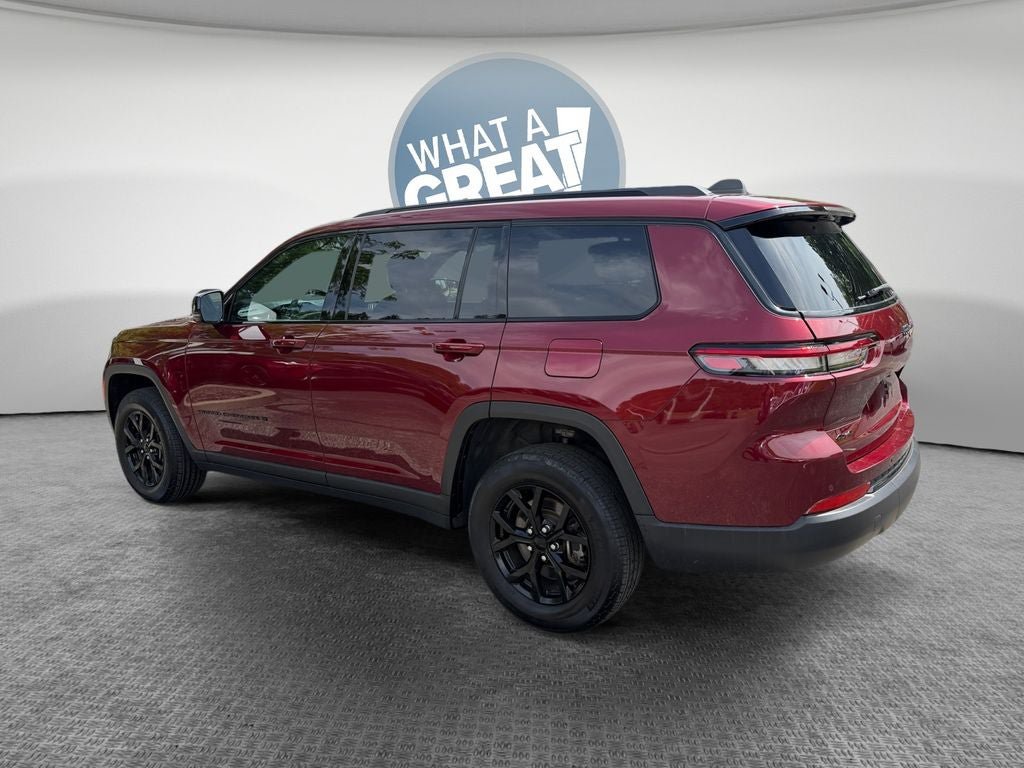 Used 2024 Jeep Grand Cherokee L Altitude AWD/4WD image 6