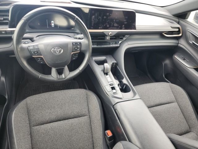 Used 2023 Toyota Crown XLE image 13