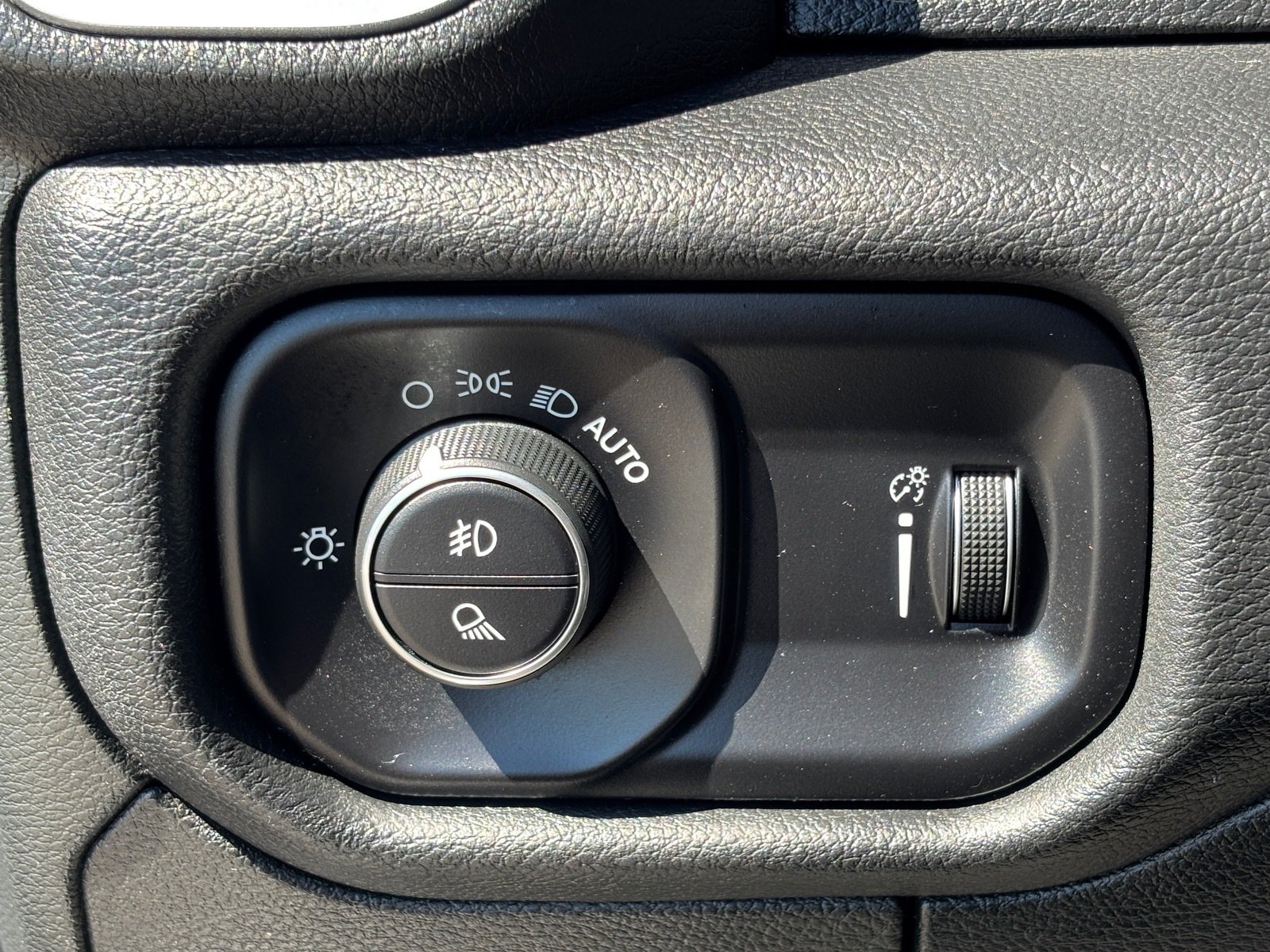 Used 2022 RAM 1500 Big Horn RWD image 24