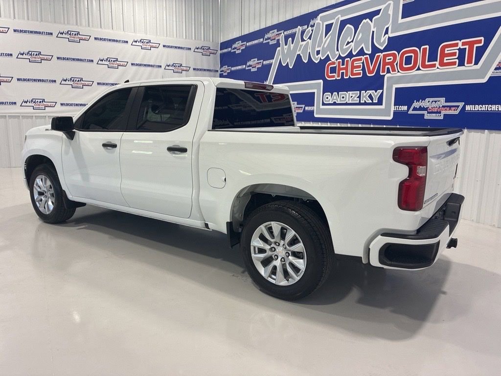 Used 2024 Chevrolet Silverado 1500 Custom RWD image 4
