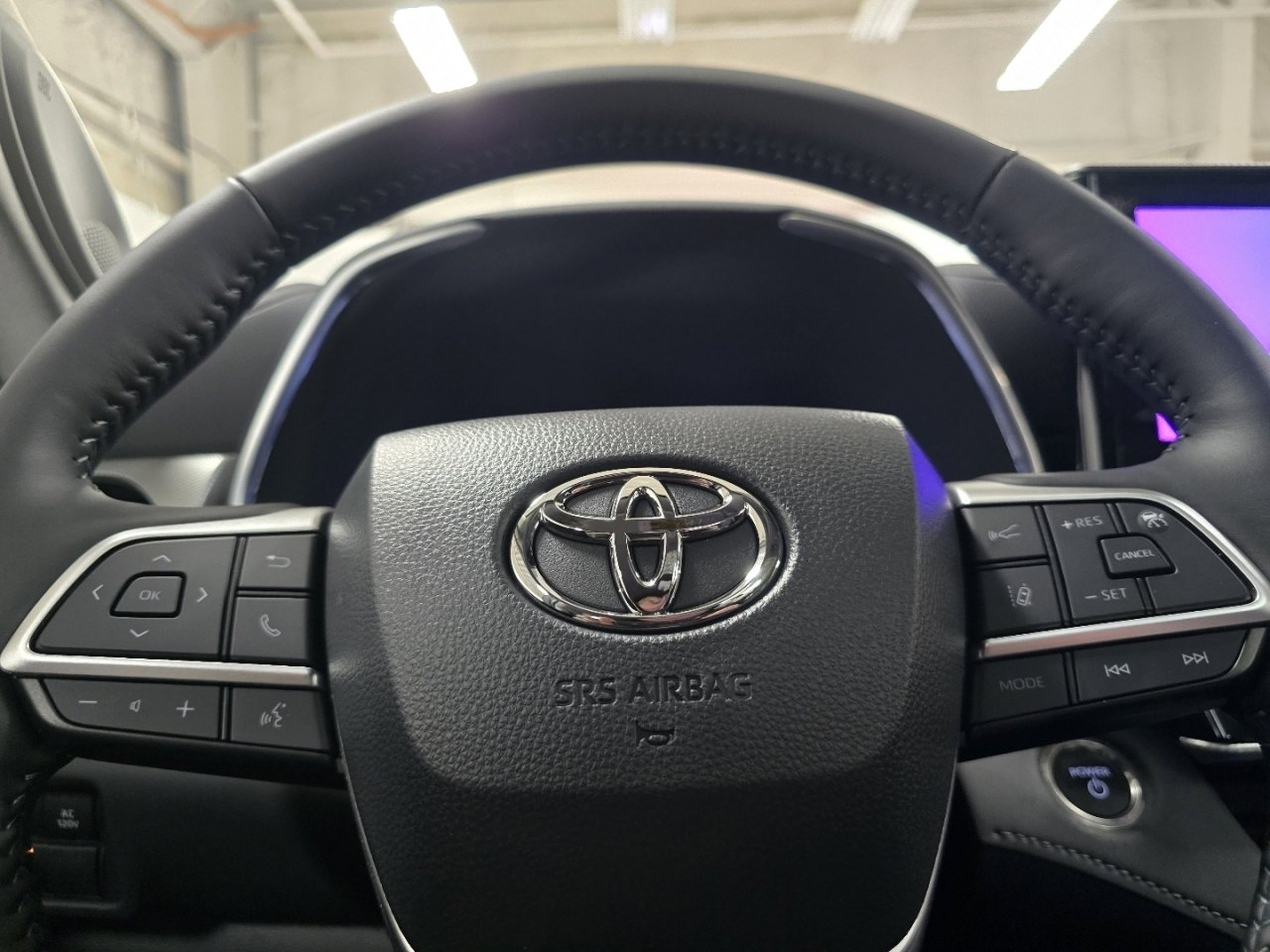 New 2026 Toyota Highlander Platinum image 27