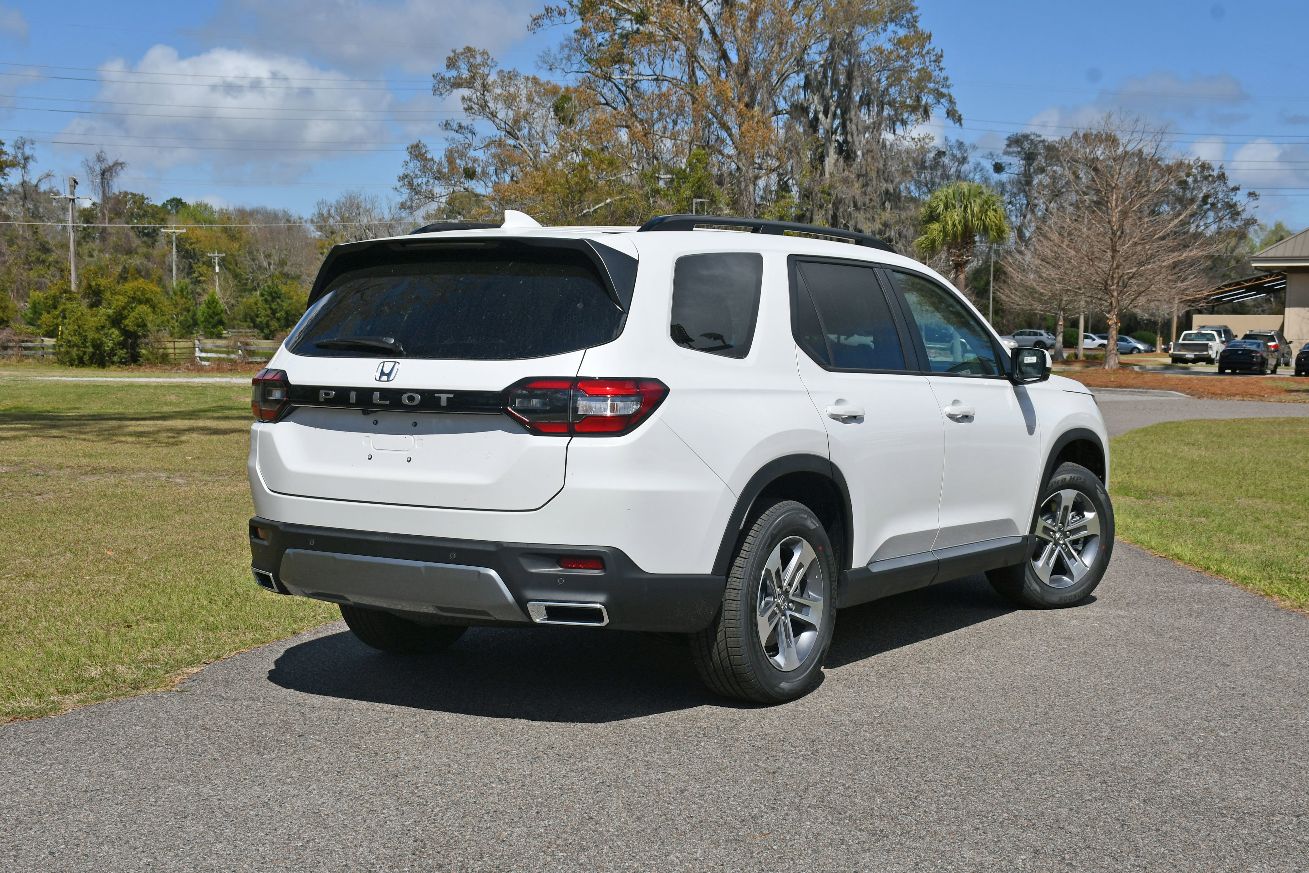 New 2026 Honda Pilot EX-L image 2