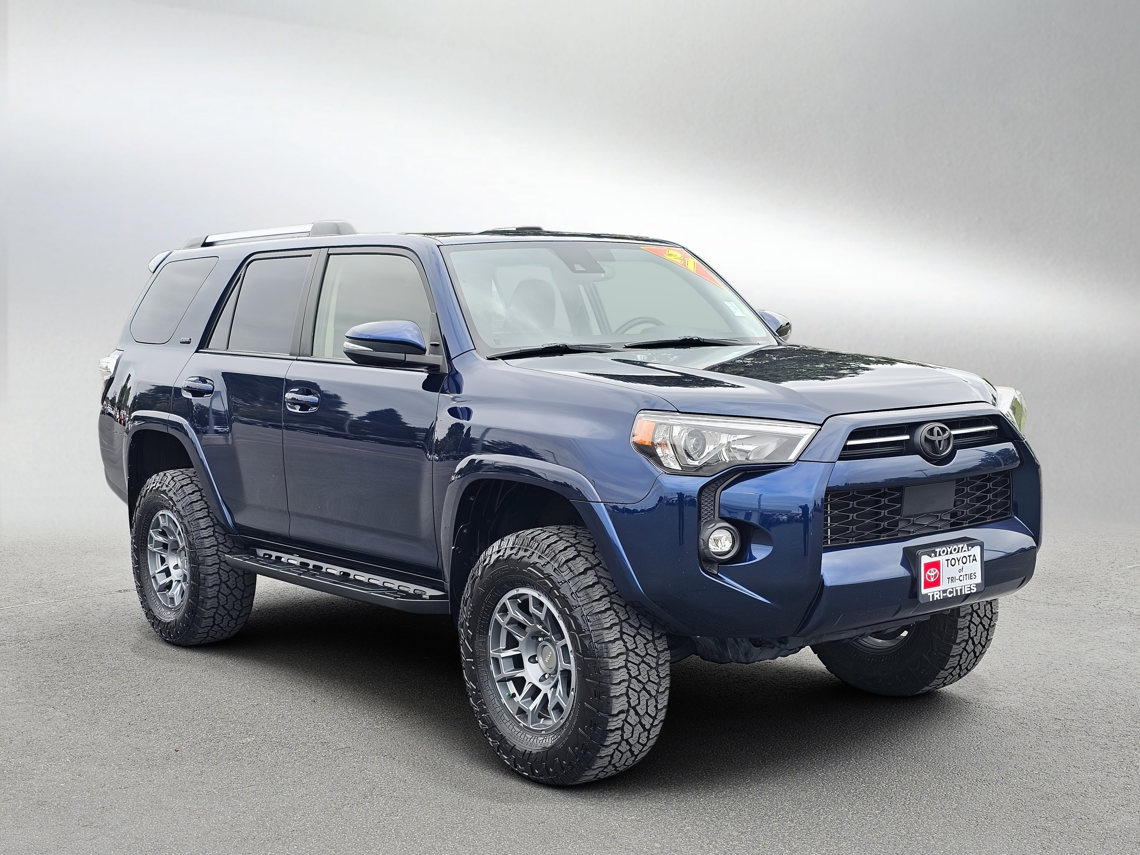 Used 2021 Toyota 4Runner SR5 Premium w/ Moonroof Package AWD/4WD image 7