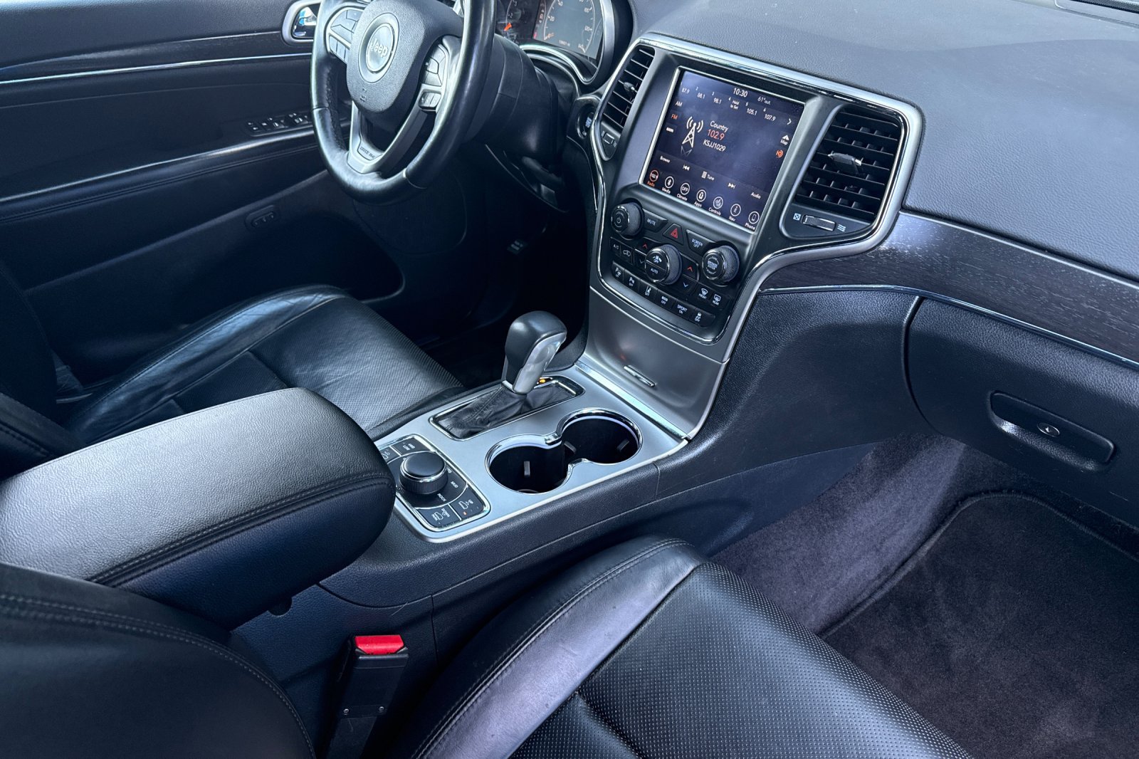 Used 2018 Jeep Grand Cherokee Limited w/ Luxury Group II AWD/4WD image 18