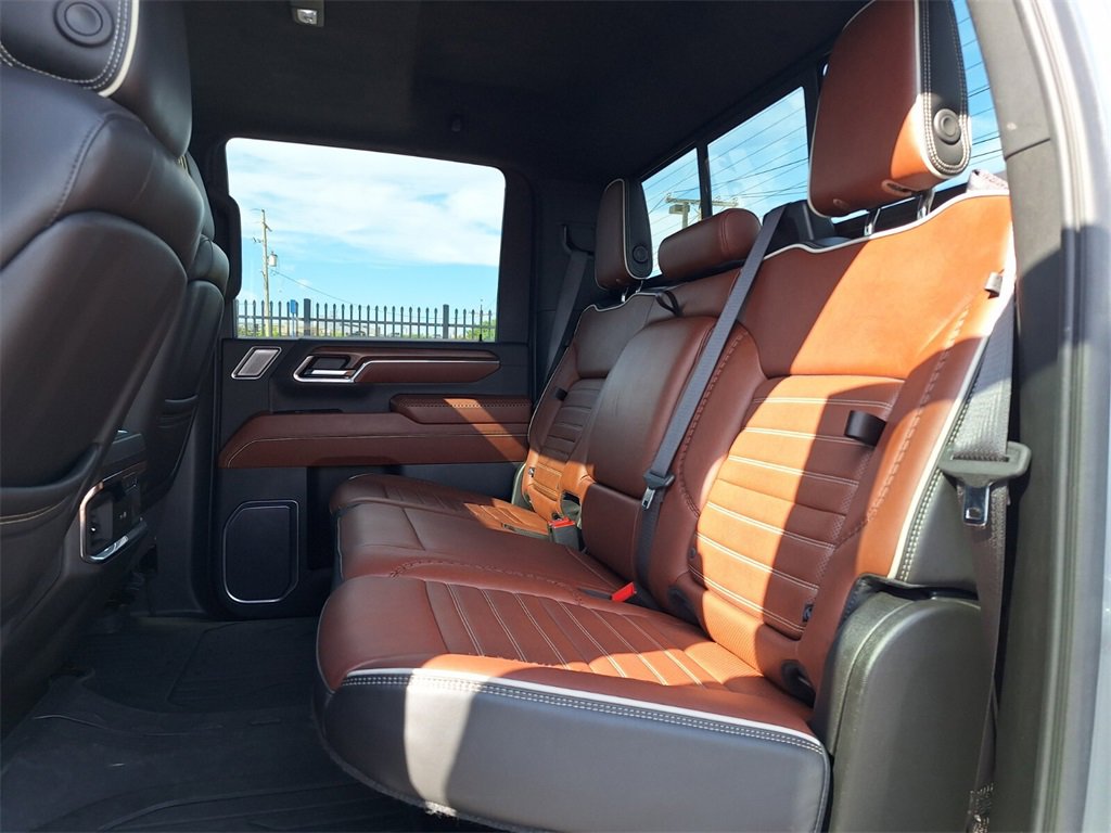 Used 2024 GMC Sierra 2500 Denali Ultimate image 26