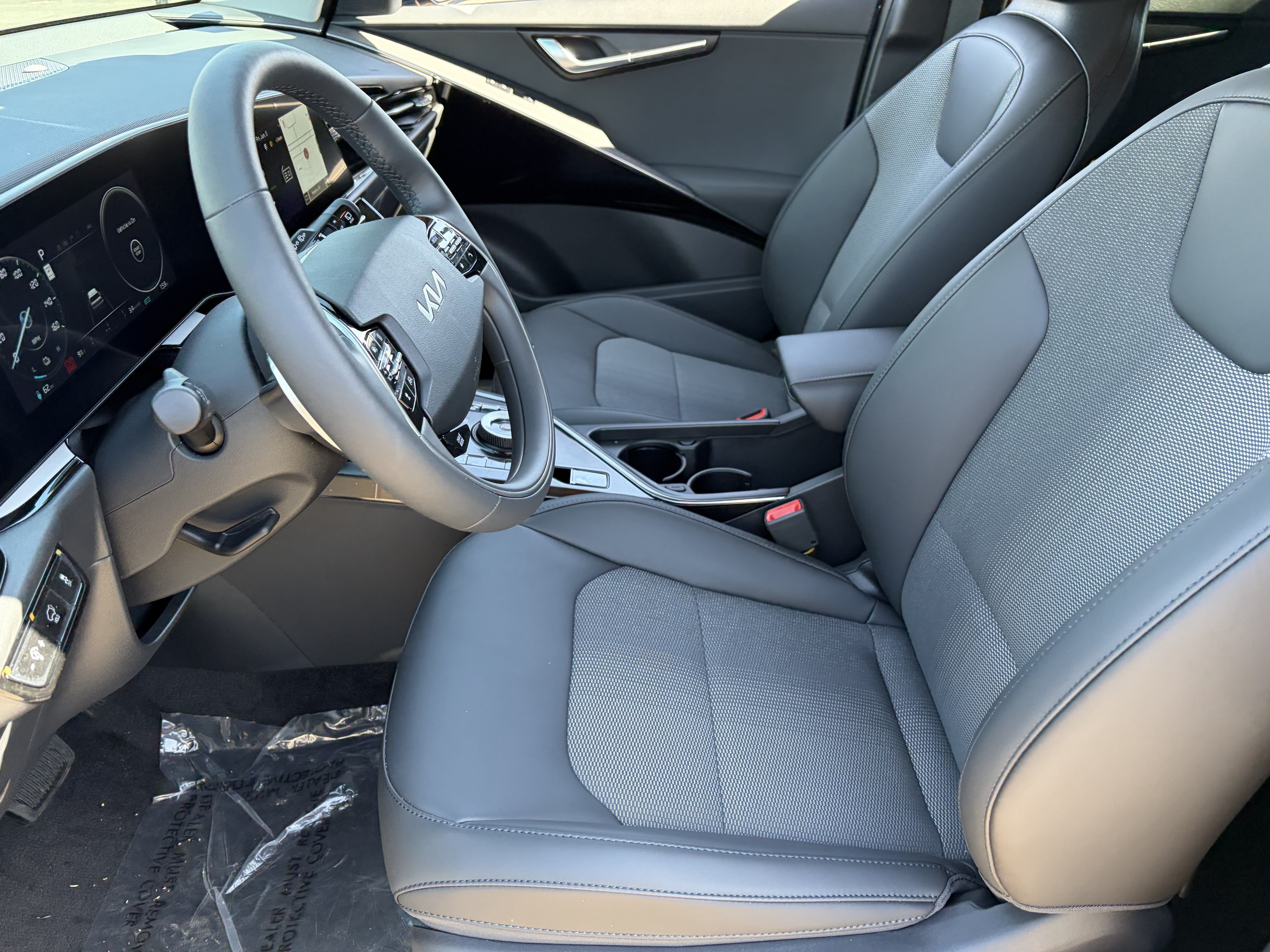 New 2026 Kia Niro Wind w/ Wind Preserve Package FWD image 17
