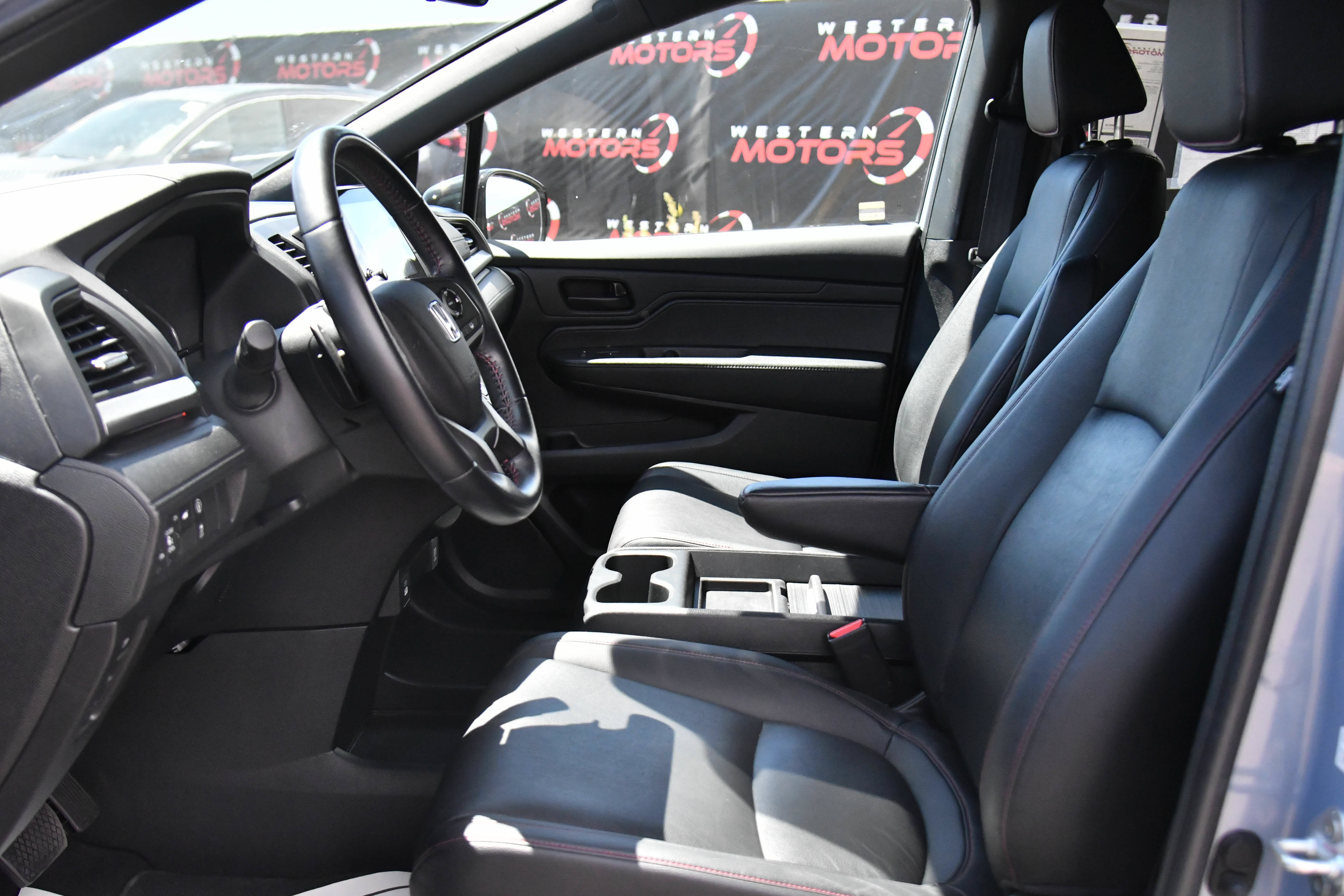 Used 2023 Honda Odyssey Sport image 18