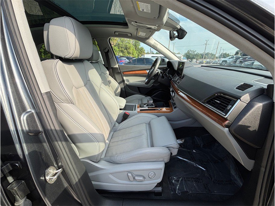 Used 2023 Audi Q5 2.0T Prestige w/ Prestige Package AWD/4WD image 46