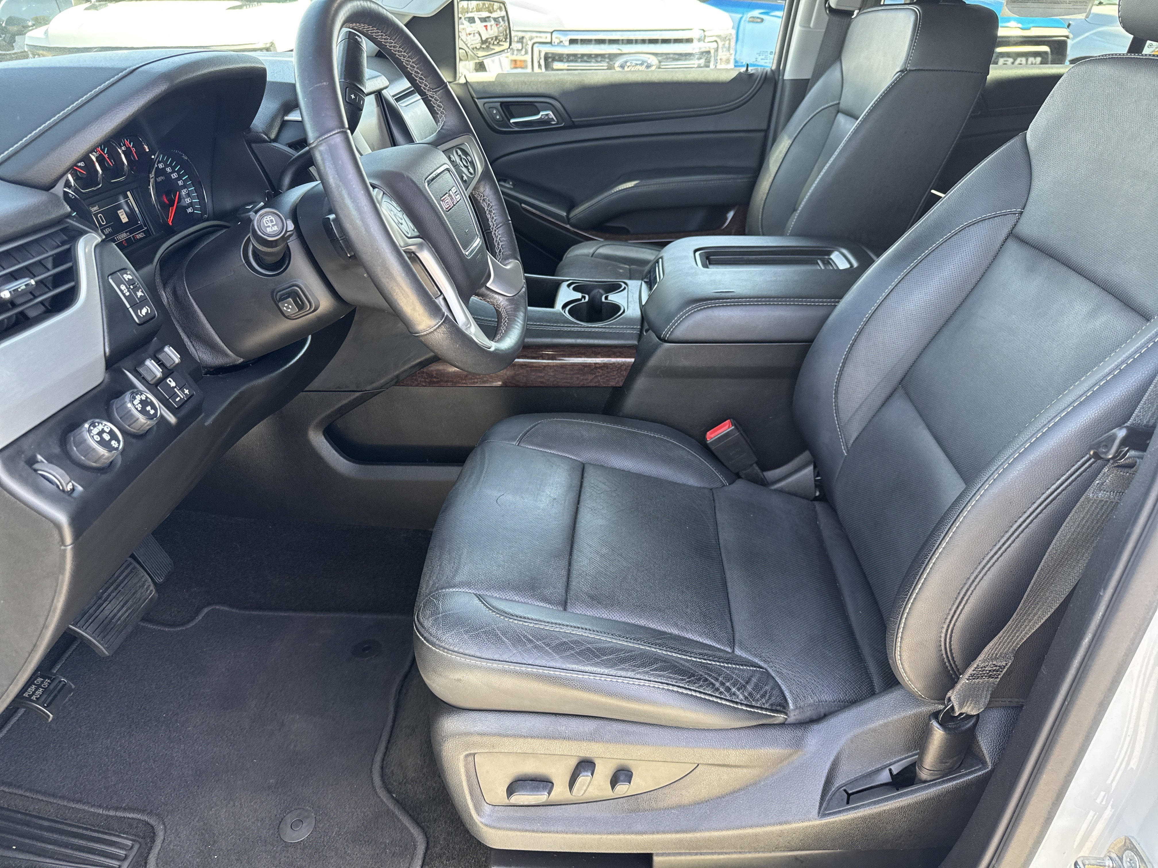 Used 2018 GMC Yukon SLT w/ Open Road Package image 10