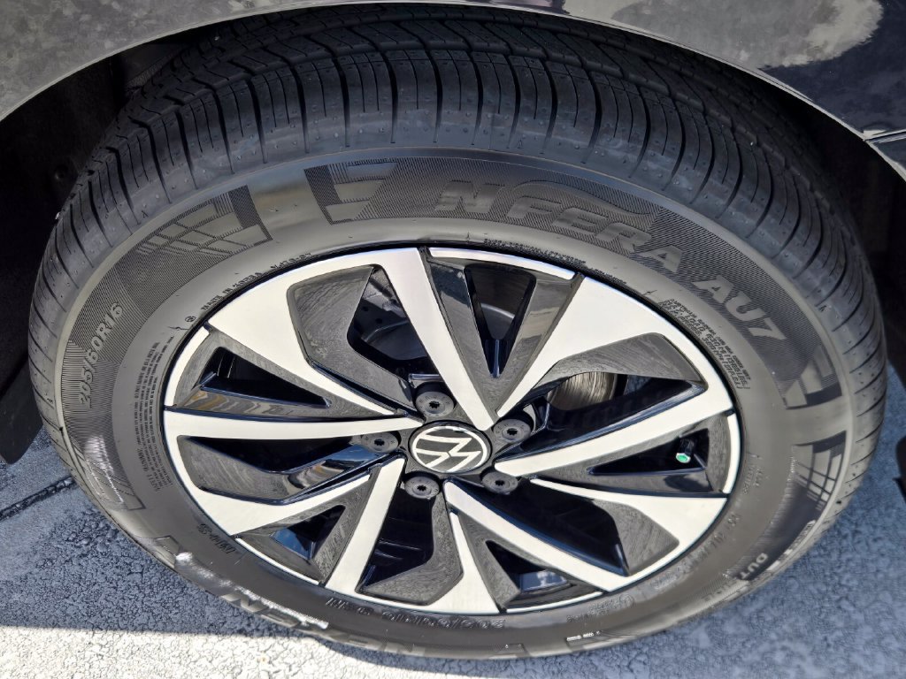 New 2027 Volkswagen Jetta S FWD image 6