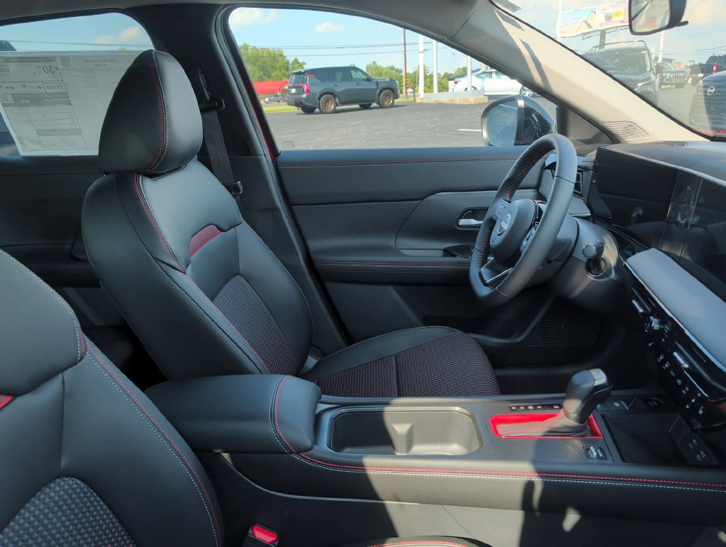 New 2026 Nissan Kicks SR w/ Cold Weather Package AWD/4WD image 27