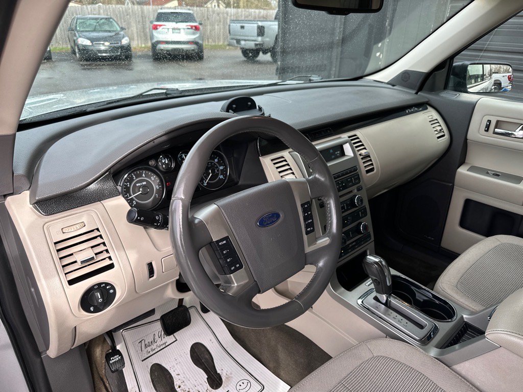 Used 2012 Ford Flex SE FWD image 13
