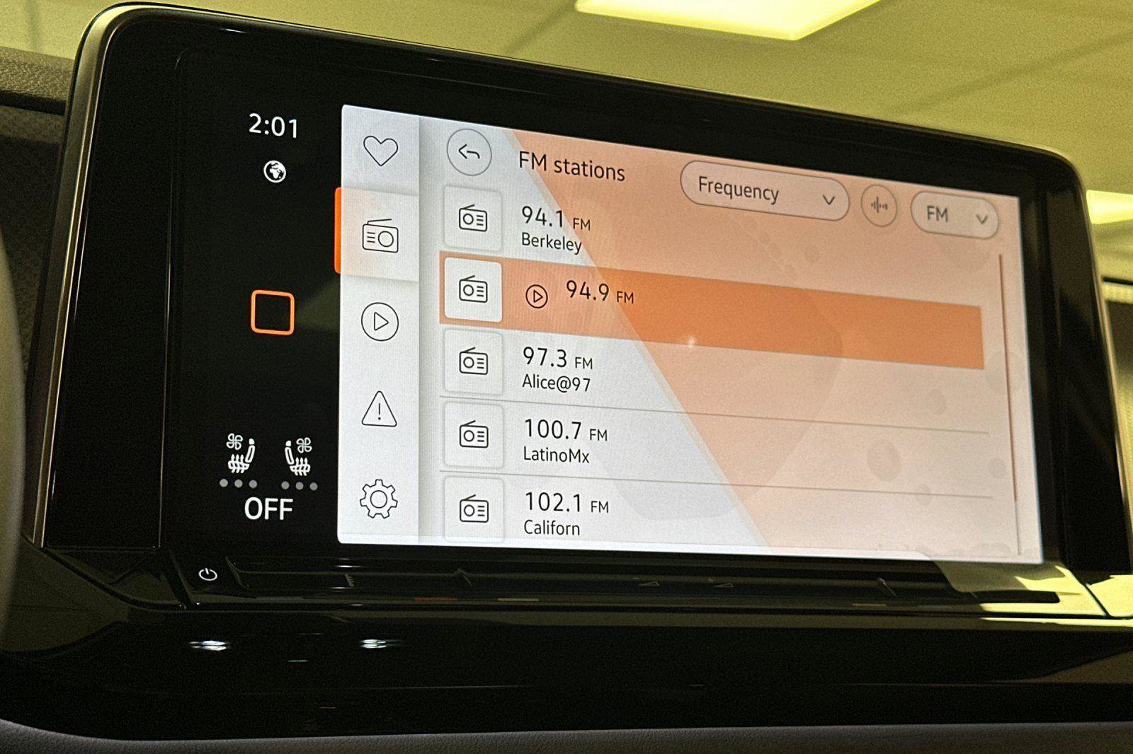 New 2025 Volkswagen Atlas Peak Edition SE image 17