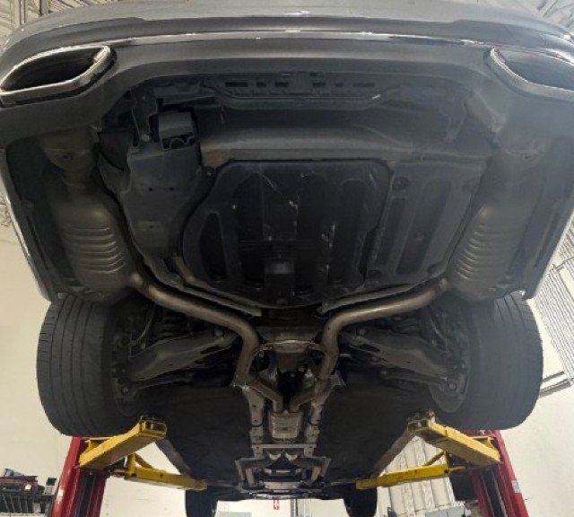 Used 2014 Mercedes-Benz E 550 4MATIC Sedan w/ Premium 1 Package image 75
