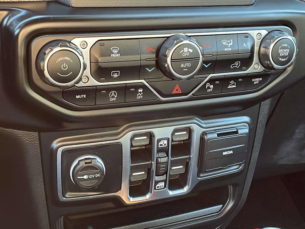 Used 2021 Jeep Wrangler Unlimited Sport image 37