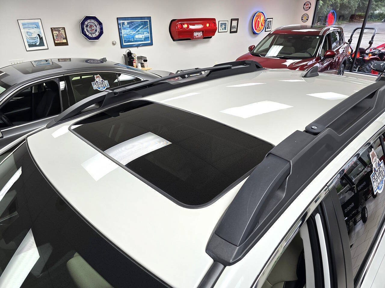 Used 2023 Subaru Outback Limited AWD/4WD image 11