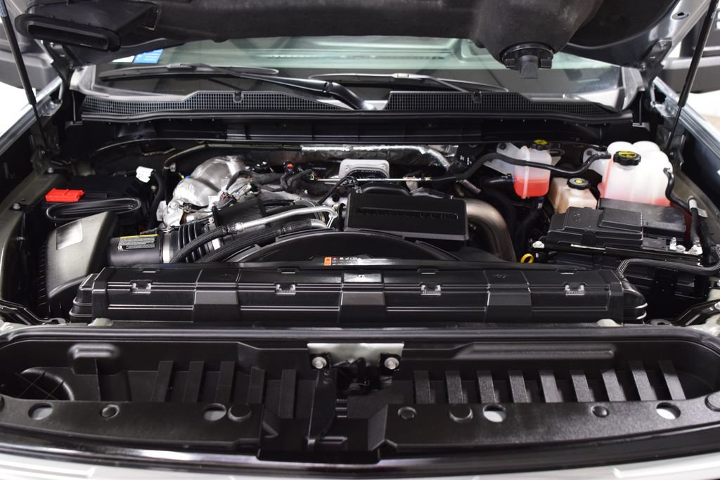 Used 2025 Chevrolet Silverado 2500 High Country w/ Technology Package AWD/4WD image 31