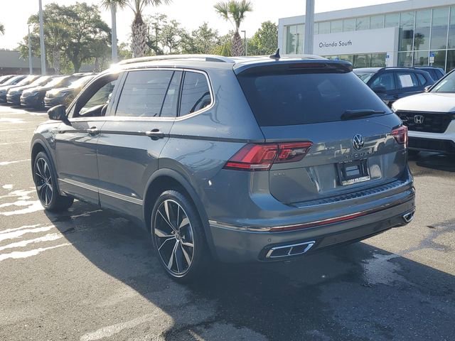 Used 2024 Volkswagen Tiguan SEL R-Line image 3
