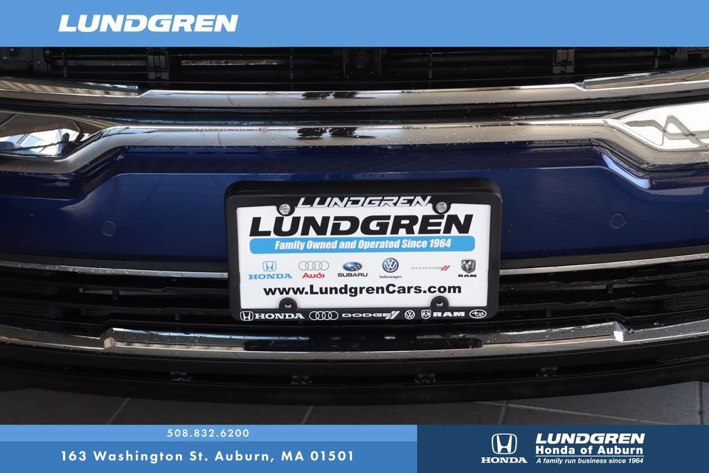Used 2023 GMC Acadia SLE w/ Driver Convenience Package AWD/4WD image 33