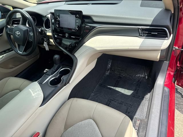 Used 2022 Toyota Camry LE FWD image 17