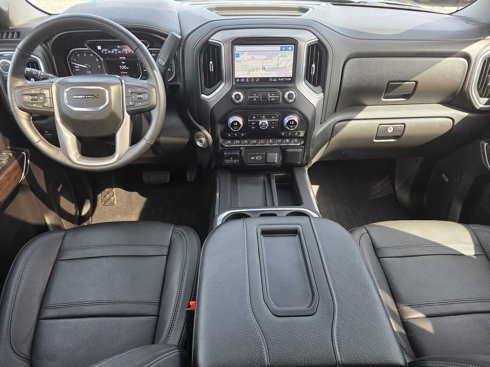 Used 2020 GMC Sierra 1500 Denali w/ Denali Ultimate Package AWD/4WD image 18