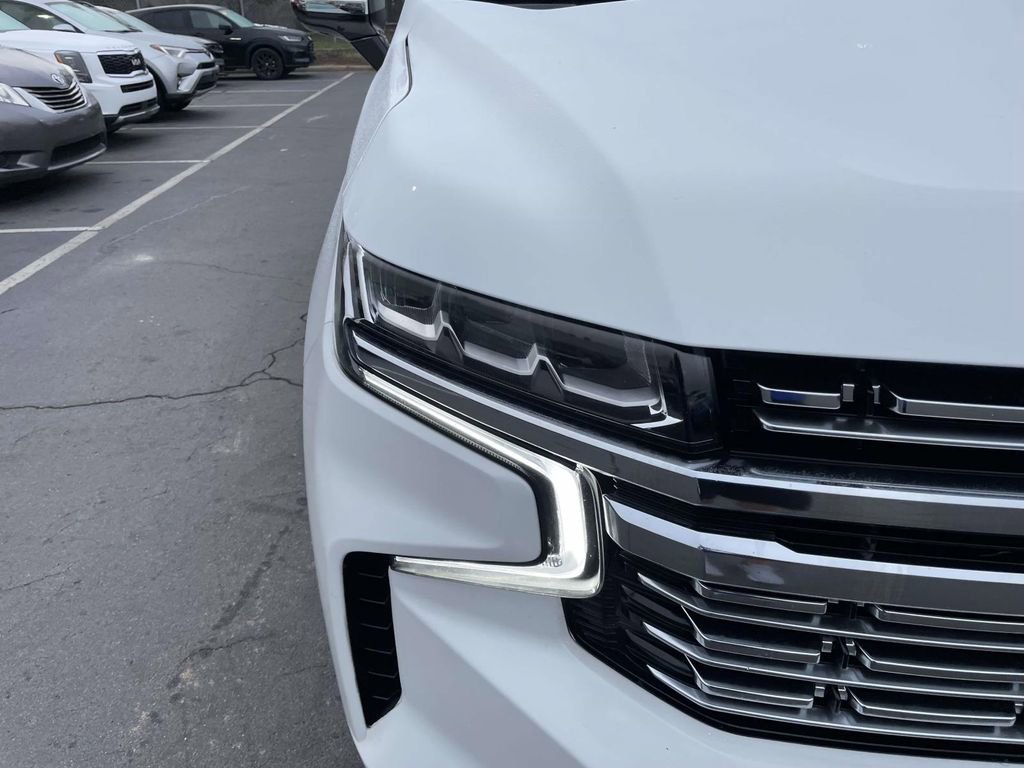 Used 2023 Chevrolet Suburban Premier image 15