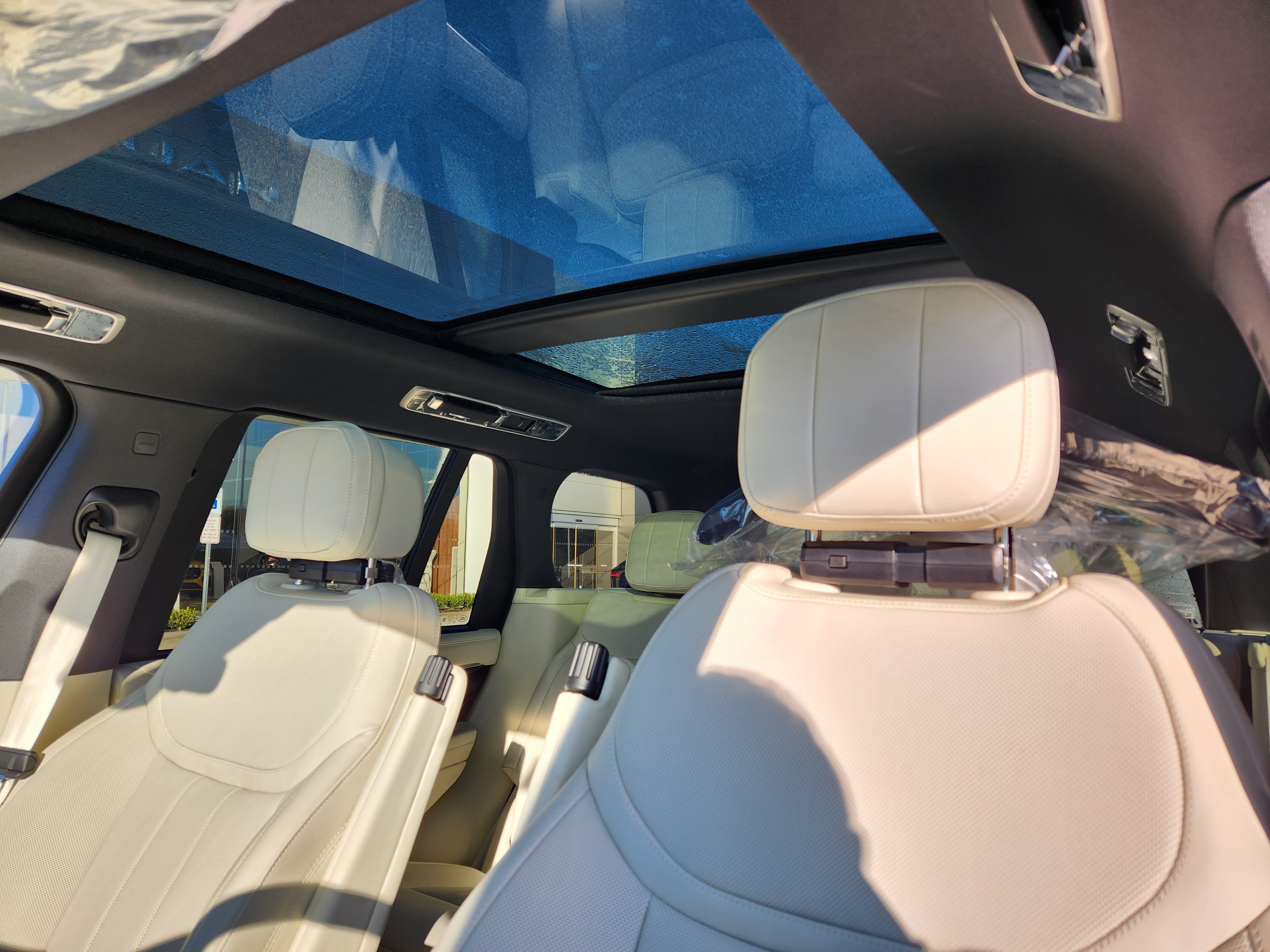 New 2027 Land Rover Range Rover SE AWD/4WD image 10