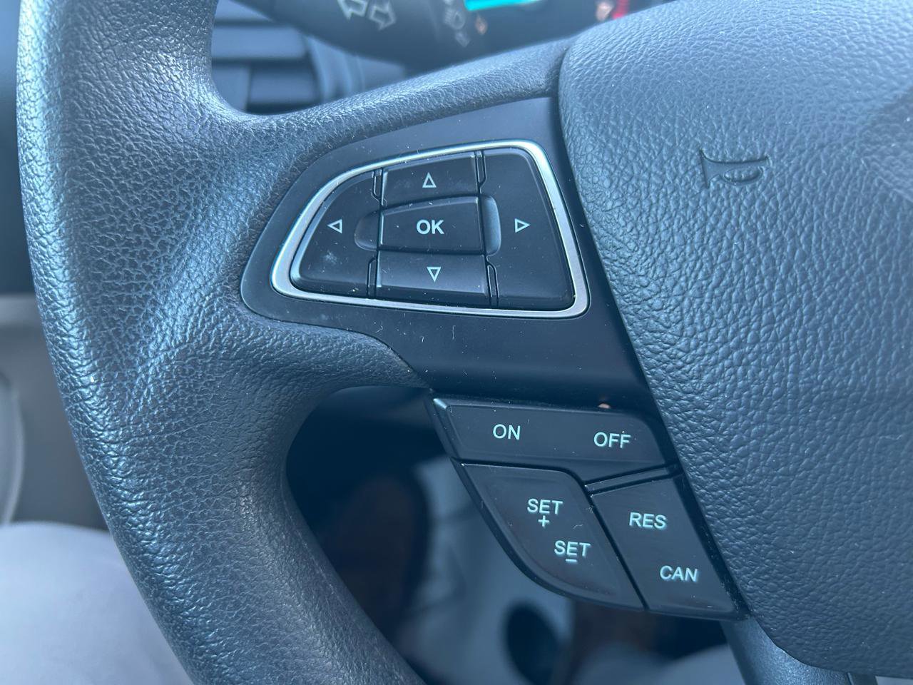 Used 2019 Ford Escape SE image 18