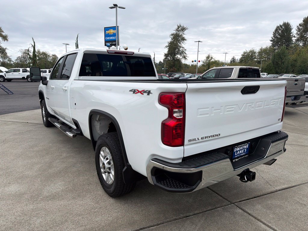 Used 2026 Chevrolet Silverado 2500 LT AWD/4WD image 3