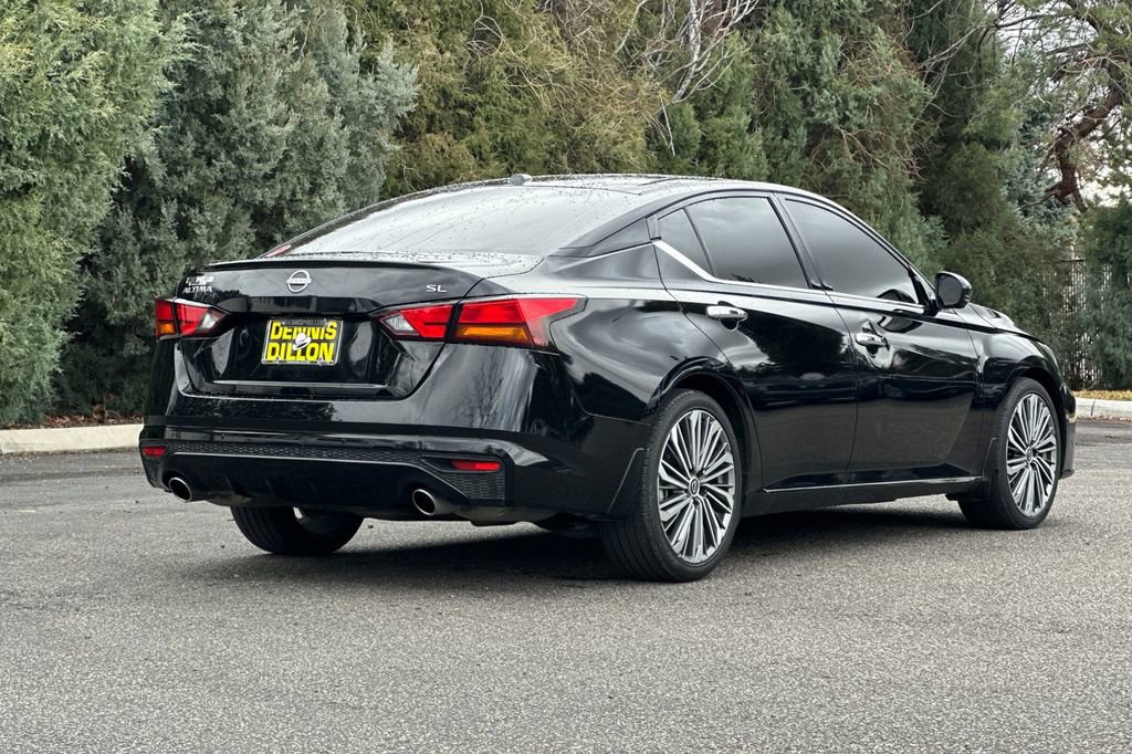 Used 2024 Nissan Altima 2.5 SL FWD image 4