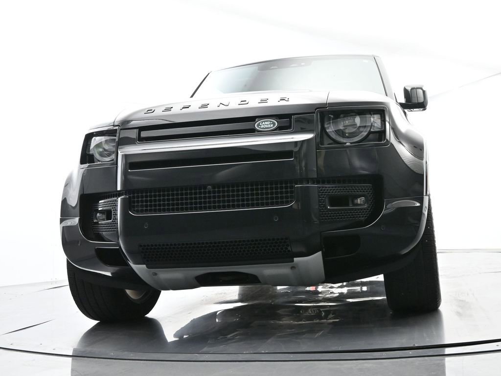 Used 2024 Land Rover Defender 110 V8 image 54