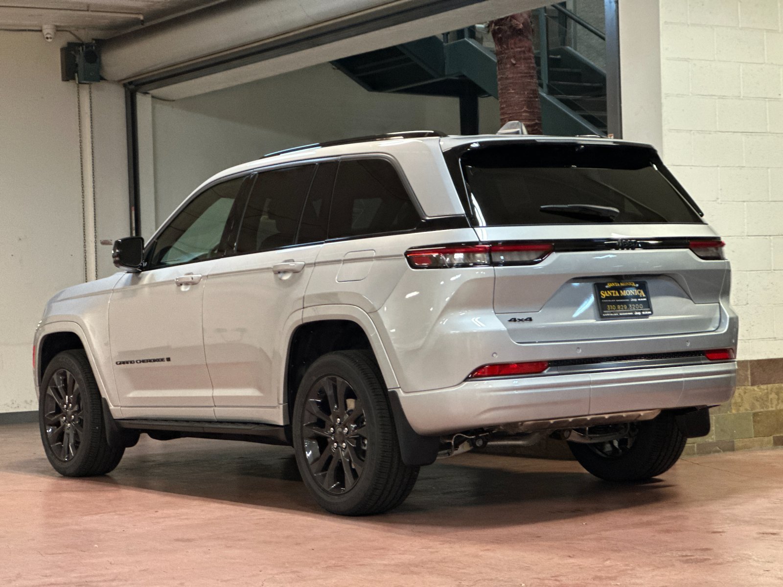 New 2026 Jeep Grand Cherokee Limited AWD/4WD image 3