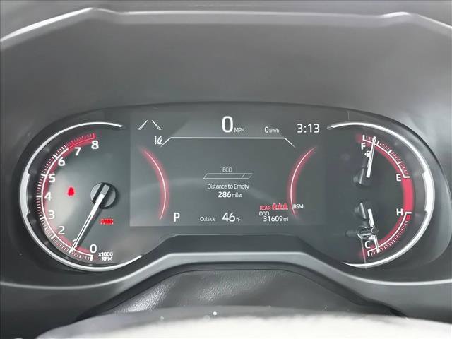 Used 2025 Toyota RAV4 XLE AWD/4WD image 12