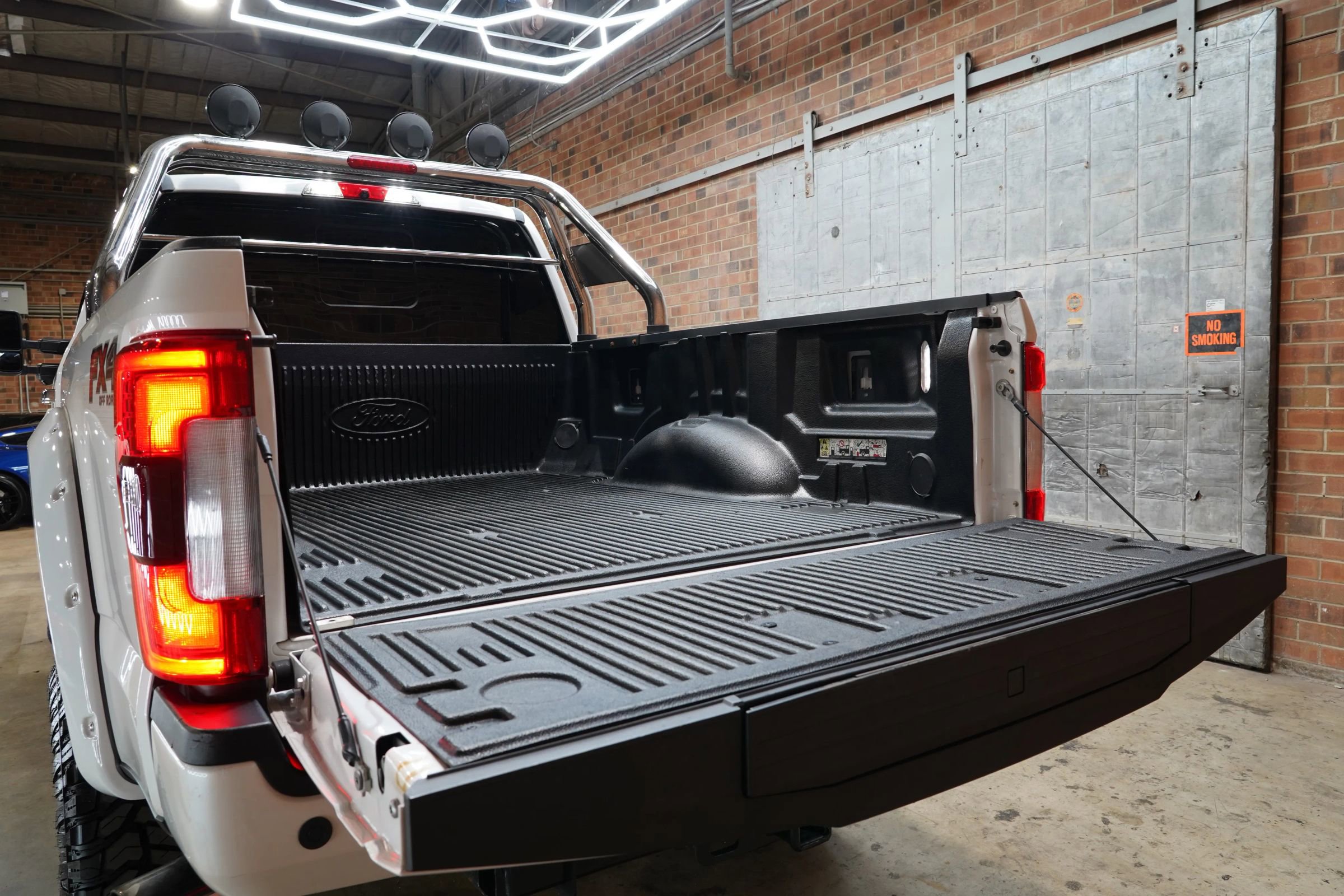 Used 2019 Ford F350 Platinum w/ Platinum Ultimate Package image 69