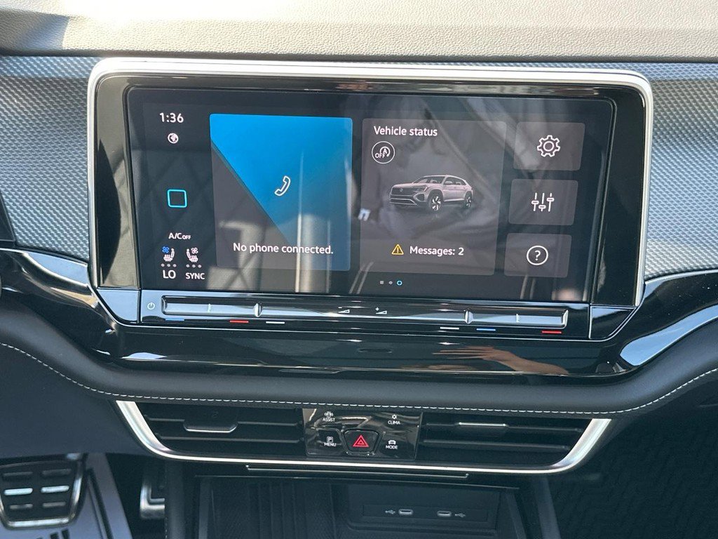 Used 2025 Volkswagen Atlas Cross Sport SEL Premium R-Line image 15