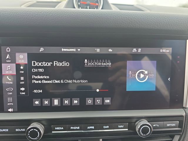 Used 2021 Porsche Macan S image 21