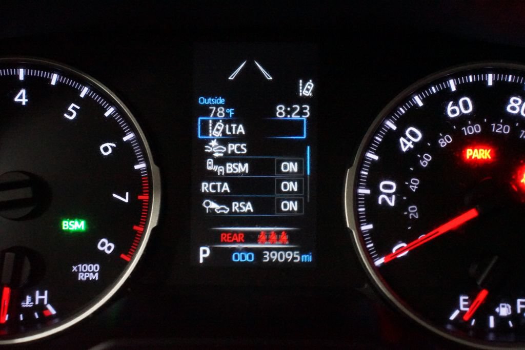 Certified 2022 Toyota RAV4 XLE Premium AWD/4WD image 16