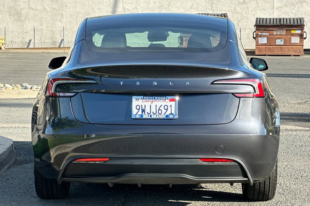 Used 2025 Tesla Model 3 image 8