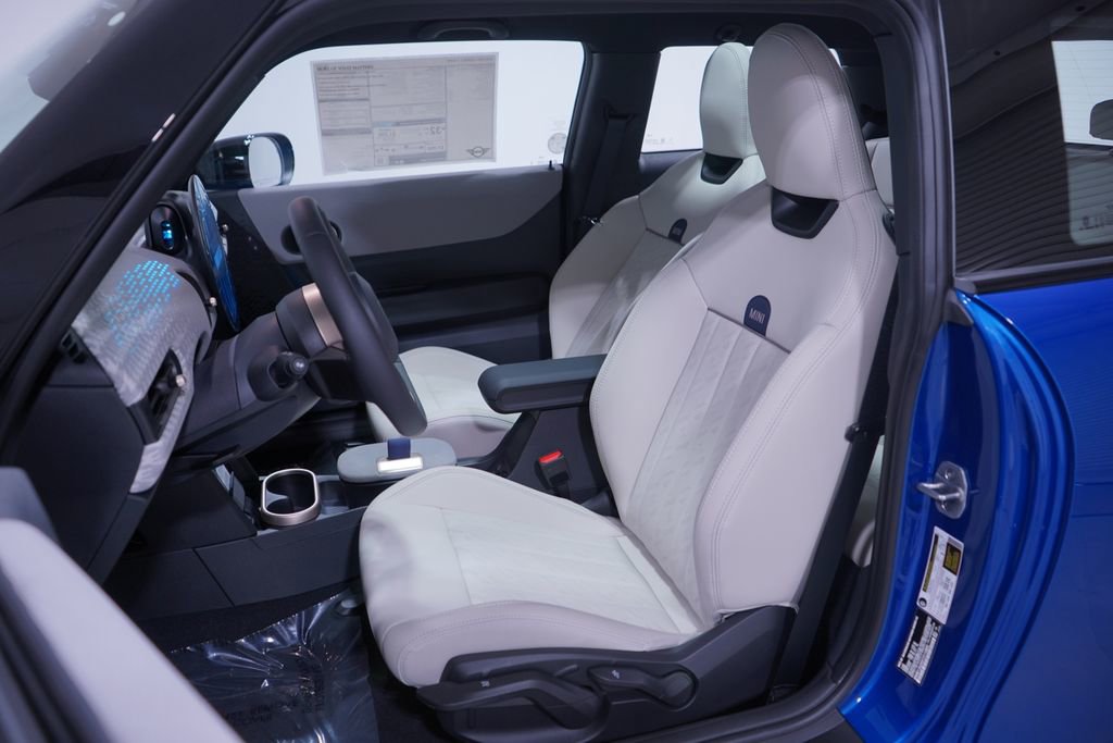 New 2026 MINI Cooper 2-Door Hardtop image 7