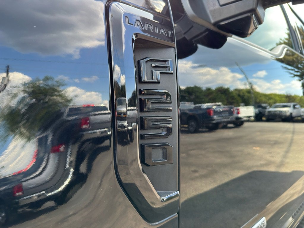 Used 2019 Ford F250 Lariat w/ Lariat Ultimate Package image 6