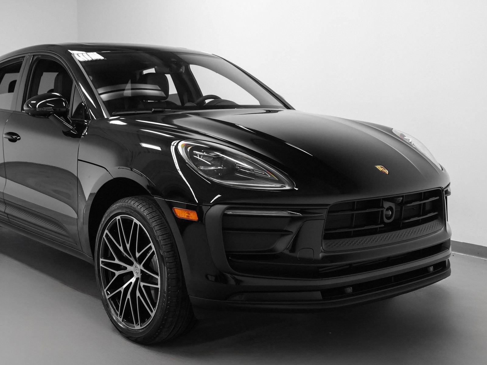 New 2026 Porsche Macan image 9
