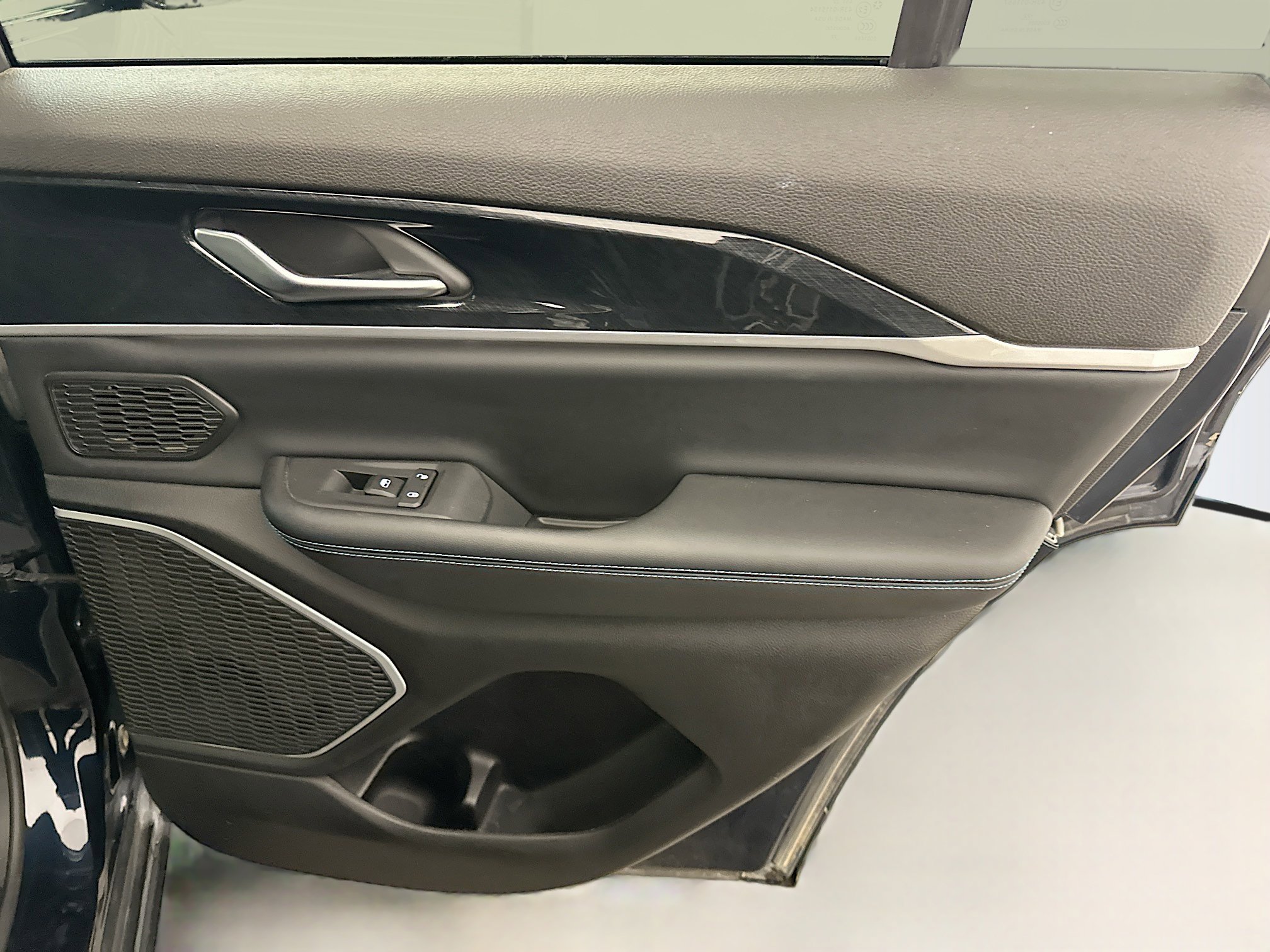 Used 2022 Jeep Grand Cherokee Trailhawk w/ Advanced Protech Group II image 32